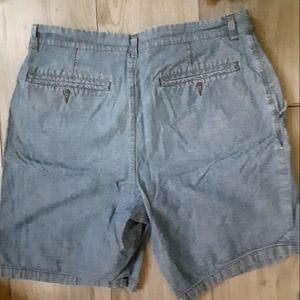 Men's Old Navy shorts lightweight denim blue sz. 32